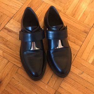 Vince Pointed Toe Shoes